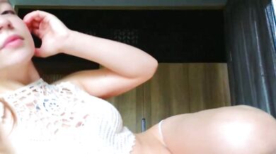 My_mia_ is a gorgeous diva with a Splendid enchantment and a Radiant chest