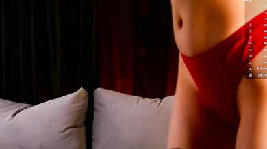 Lil_raysss' tight body takes a wild ride in the ultimate anal play video