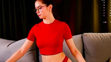 Lil_raysss' tight body takes a wild ride in the ultimate anal play video