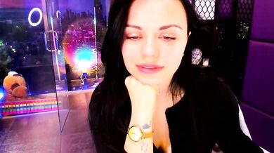 Alma Pearl and Energetic get kinky with each other in a steamy video!