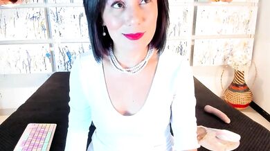 Mature Latina Danna_Rosse1 gets her tight ass drilled and filled with cum