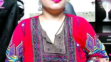 Kalpanaaishaa's curvy body twerks and deepthroats to erotic dance with her favorite student