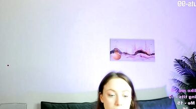 Alisa__kot's mesmerizing assets and euphoric desires will make you forget everything