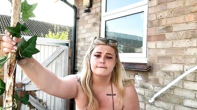 BlairBella: Dirty-talk with a big-titted blonde BBW and her vibrator