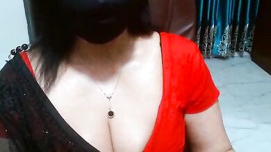 Opshora's down-to-earth dirty talk will make you want to gape