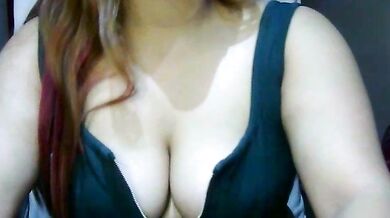 Yoursakshi, the young Indian, shows off her oiled-up body in a hot striptease