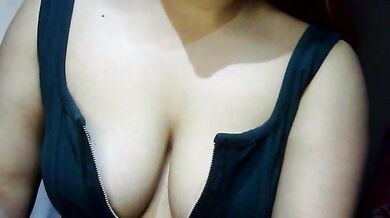 Yoursakshi, the young Indian, shows off her oiled-up body in a hot striptease