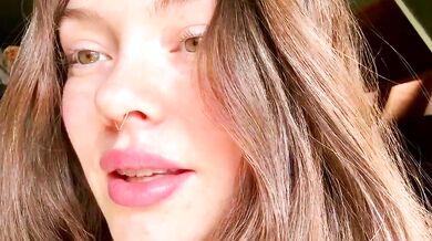 EmersonCane captures the seductive beauty of a stunning booty and stunning butt in this naked video