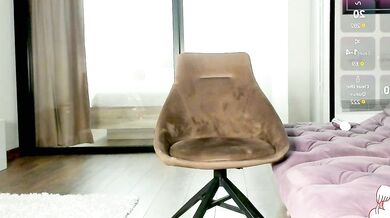 Watch hot babe Euphoric get freaky with her lover in this hot live show