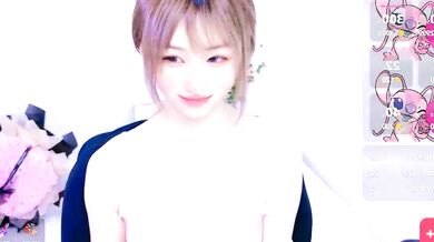 Maomi-666 strips, teases, and gets naughty in HD video