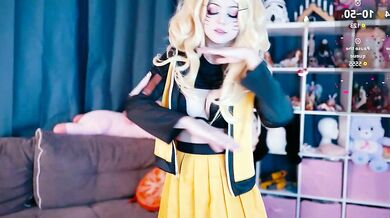 Madnessalise's solo sensuality: Enchanting goddess in the nude