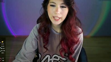 Gorgeous princess with ravishing curves and exotick booty gets naked on camera