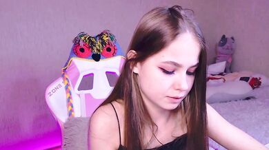 Tikkisa gets naughty in public and records herself for cheap!