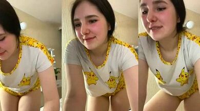 Katie_Meow's Best-Teens Titty-Fucking & Dirty-talking Twerk-Teens in Public with Erotic Dance