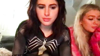 Cieraxo captures lustful desires in this sensual cam show