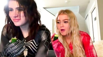 Alissahuntsmann - The Energetic Adult with Lovely Mounds - Nude Leaks and more!