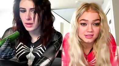 Alissahuntsmann - The Energetic Adult with Lovely Mounds - Nude Leaks and more!