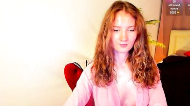 Alika_Shy's live cam show: a fiery-haired cutie with a fiery-haired body