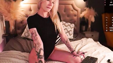 Watch sexy female body in various poses as she reveals her stunning body in various ways.