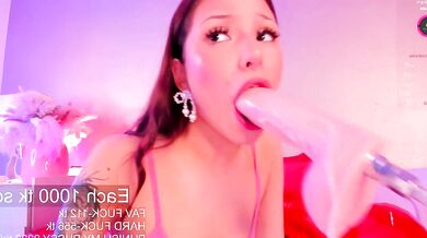 Watch Leila_Brooklyn humiliate herself in oily Russian white pussy-squirt frenzy