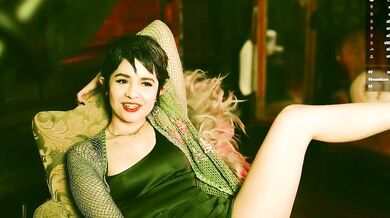 Watch J_O_A_N's seductive hips and Lovely breasts tease with sex toys