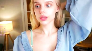 RexanneHatt's hot roleplay with her blonde teen friends - A hegao-style striptease, hot blowjob, and