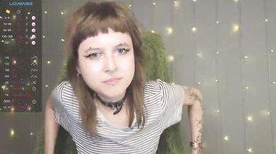 kortny-yo - Porn Video [Bongacams]: hungry moans, euphoric release, seductive décolletage