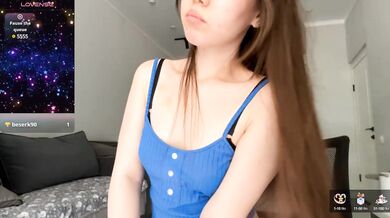 ElletteBeat - Porn Video [Cam4]: charming cam session, live chat replay, mesmerizing chest