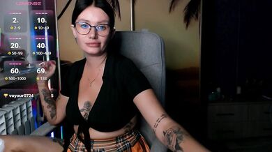 goldenwitchx - Porn Video [Bongacams]: sensuous gasps, exhibition, massage