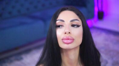 IsoldeVyx - Porn Video [Bongacams]: naked porn slut, gorgeous rump, online footage