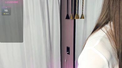 vikakismee - Porn Video [Bongacams]: toned waistline, enviable beauty, voluptuous figure