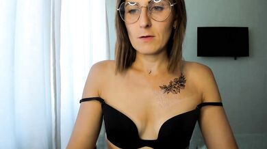 Kiza9 - Porn Video [Bongacams]: ravishing derriere, lovely booty, sensual posterior