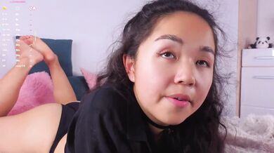 PetulaFarwell - Porn Video [Cam4]: luscious glutes, obmihod, engaging performer