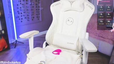 KnightessRose - Porn Video [Bongacams]: web recording, ravishing princess, handjob