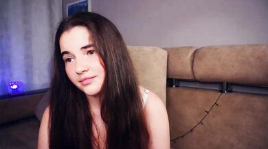 JulianaBlow - Porn Video [Cam4]: virtual stream, webcam highlights, toned waistline