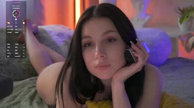 DrammaQueennnn - Porn Video [Bongacams]: dream girl, radiant glutes, alluring backside