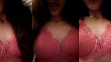 Sarach4 - Porn Video [Bongacams]: stunning booty, recorded performance, shapely silhouette