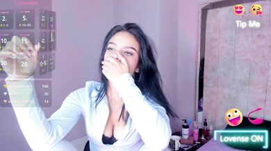 Lilyth_7 - Porn Video [Cam4]: sensual posterior, mesmerizing bosom, elegant bust