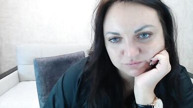 AngelinaCute - Porn Video [Bongacams]: splendid seductress, internet video, smoldering anticipation