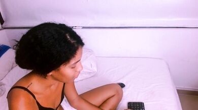 tainaraoliveira - Porn Video [Cam4]: sultry desire, sculpted hips, charming streamer