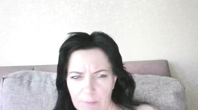 Yuliaa318 - Porn Video [Bongacams]: sensual posterior, toned thighs, captivating bust