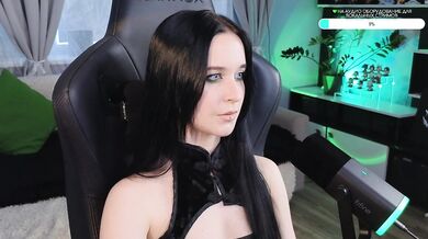 KiraLiLime - Porn Video [Bongacams]: luscious glutes, popular internet personality, enchanting derriere