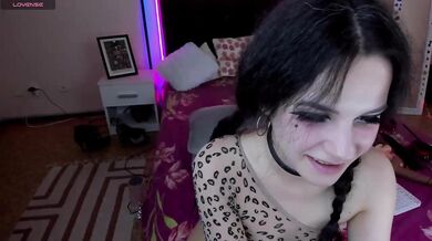 CassieEvans - Porn Video [Bongacams]: elegant rear, vibrant personality, lovely contours