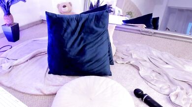 ChloeObril - Porn Video [Bongacams]: alluring ass, voluptuous figure, lovely derriere