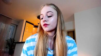 MiaMeowa - Porn Video [Bongacams]: energetic entertainer, spy, wants to suck cock