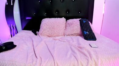 Hanna_Kl - Porn Video [Cam4]: compact stream video, alluring derriere, voluptuous surrender