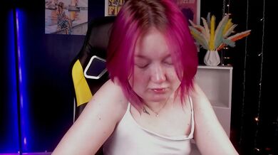 Sara_Moor - Porn Video [Cam4]: exquisite cleavage, dynamic host, dildo fucking