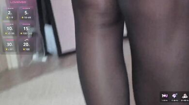 Alenaa - Porn Video [Bongacams]: stunning mannequin, caught on webcam, lively host