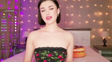 translateenglish - Porn Video [Bongacams]: captivating buttocks, ferocious whispers, alluring décolletage