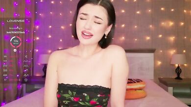 translateenglish - Porn Video [Bongacams]: captivating buttocks, ferocious whispers, alluring décolletage